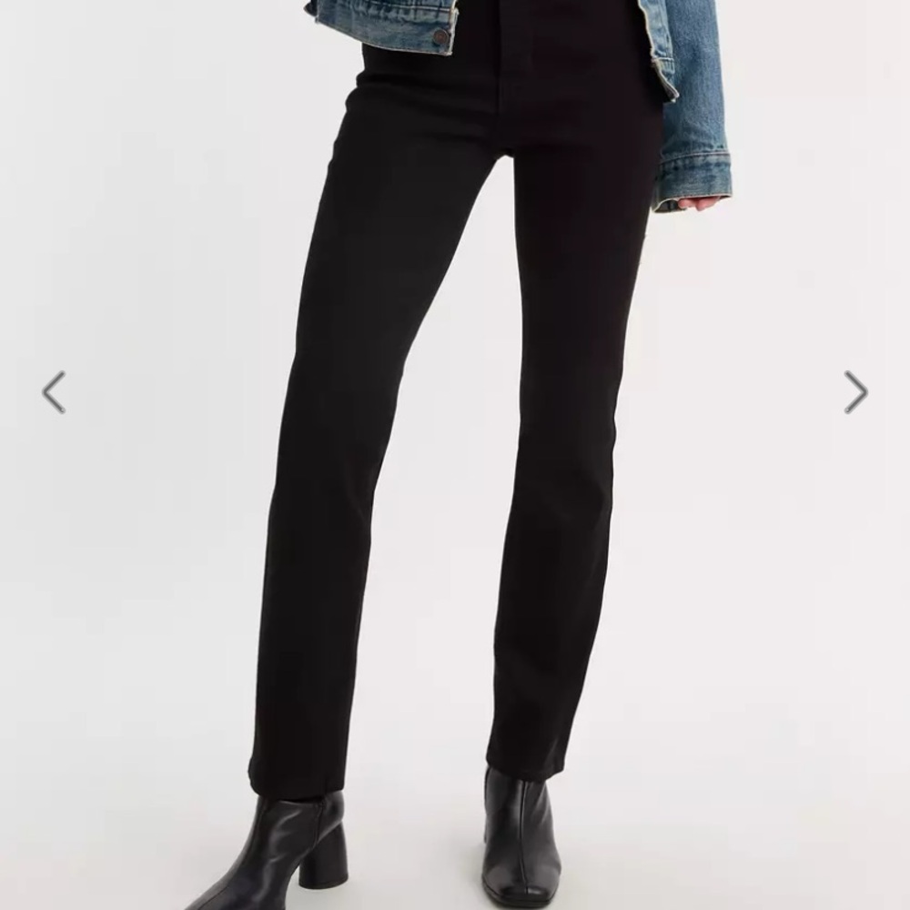 Levi’s 724 HIGH RISE STRAIGHT SOFT BLACK (26w x 28l)